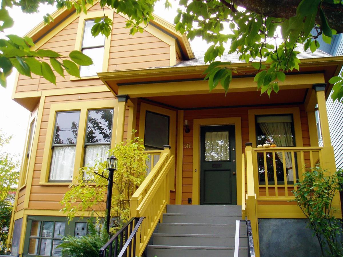 Ne Oregon Modern Victorian Duplex Apartment Portland