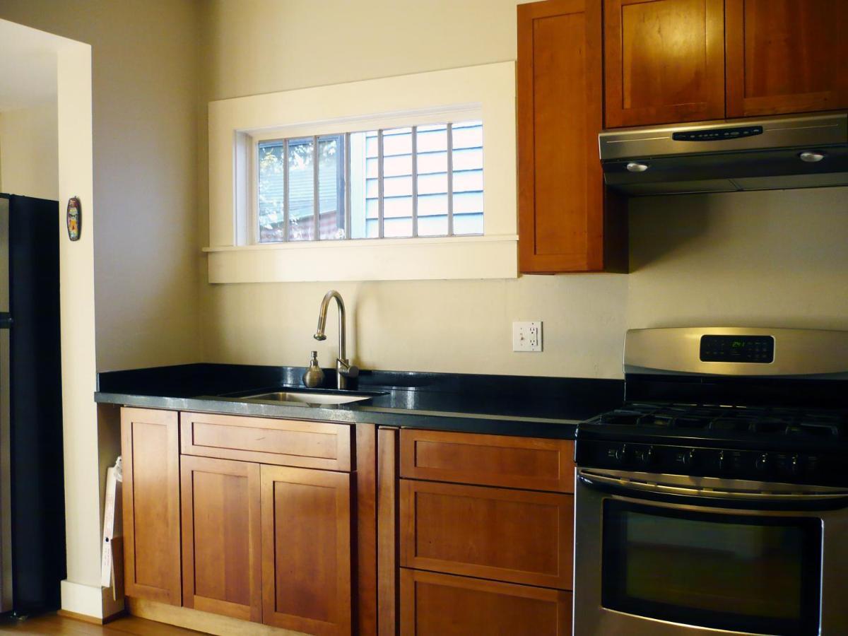 Ne Oregon Modern Victorian Duplex Apartment Portland